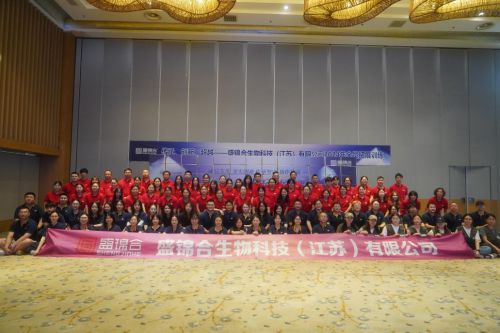 技术双驱动 成就宠物行业头部品牌AG真人游戏地址盛锦合集团人才、(图2)